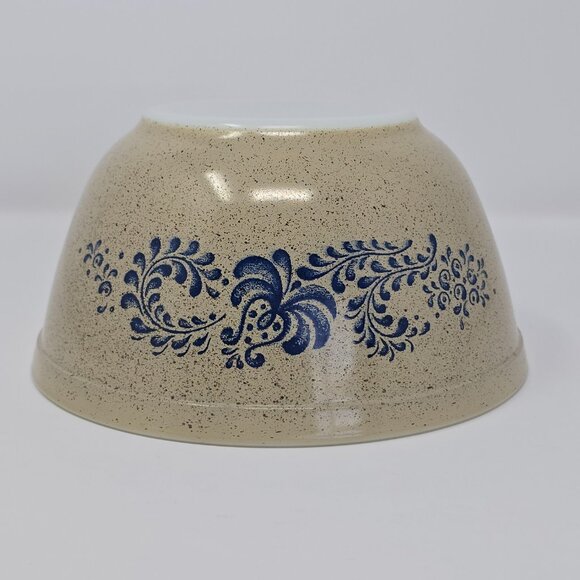 Pyrex 402 Homestead 1.5 Qt Speckled Mixing Bowl Beige with Blue Floral - Picture 6 of 13
